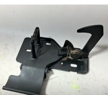 Volkswagen Polo Engine bonnet/hood lock/latch loop/hook 6Q0823480B