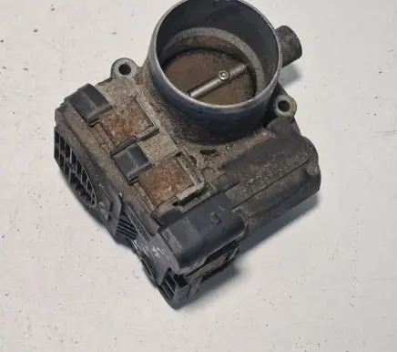 Volkswagen Golf V Throttle valve 03C133062A