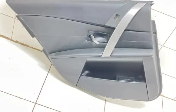 BMW 5 E60 E61 Rear door card panel trim 61210941 7076255