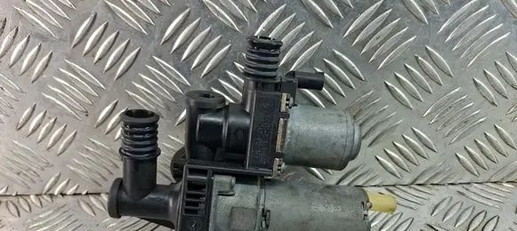 BMW X3 E83 Coolant heater control valve 64118369807