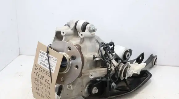 BMW X7 G07 Rear wheel hub spindle/knuckle 6876653MWGK300626 6876653 6878021