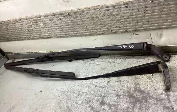 Jaguar X-Type Front wiper blade arm 74560