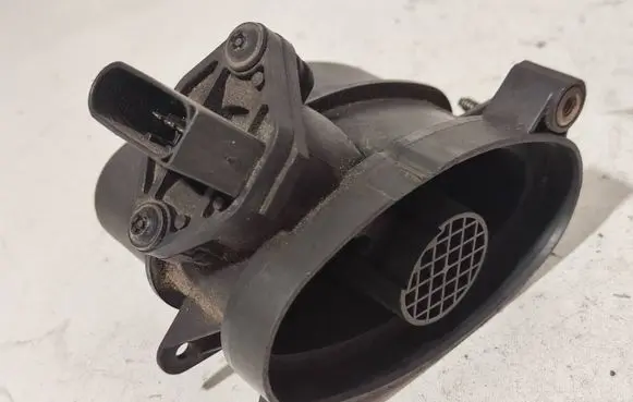 BMW 7 E38 Mass air flow meter 0928400468 7787076 1362