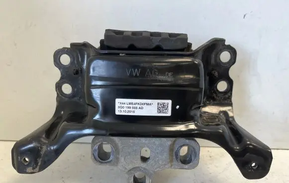 Skoda Superb B8 (3V) Gearbox mount 5Q0199555AD 13102015 XM4ME4FKD0FMA