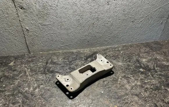 BMW 5 GT F07 Gearbox mounting bracket 24168110