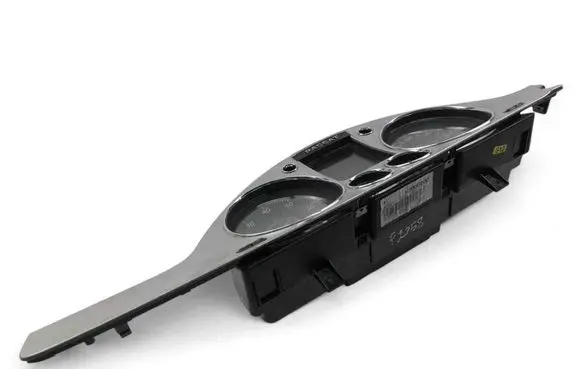 Volkswagen PASSAT B6 Speedometer (instrument cluster) 3C0920860J