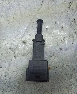 Seat Toledo II (1M) Brake pedal sensor switch 1J0945511A