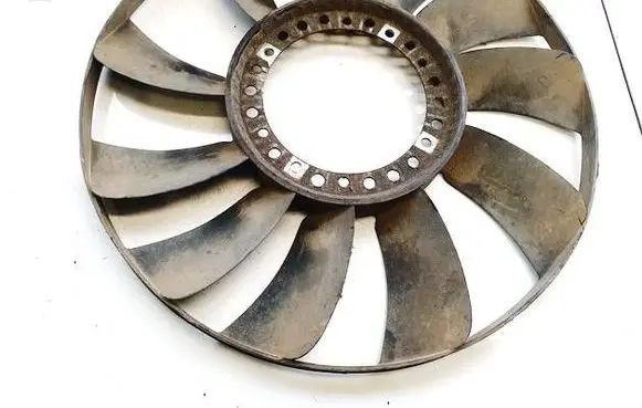 Volkswagen PASSAT B5 Fan impeller 058121301b