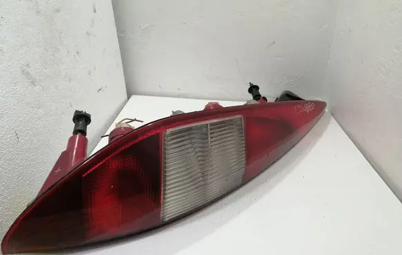 Ford Mondeo Mk III Rear/tail lights 96301EB010