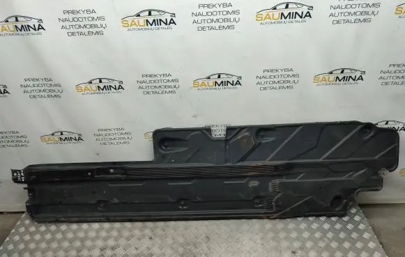 Center/middle under tray cover