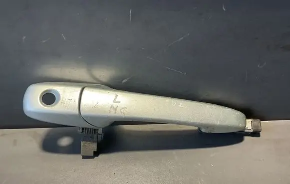 Mazda 6 Front door exterior handle 