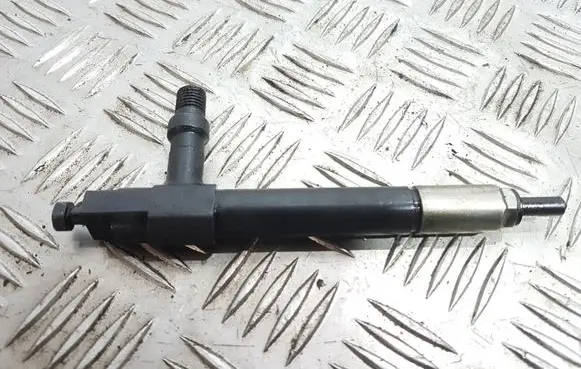 Mazda 323 Fuel injector 7390