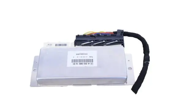 Jaguar I-Pace Air suspension control unit module (rear) A2539001401