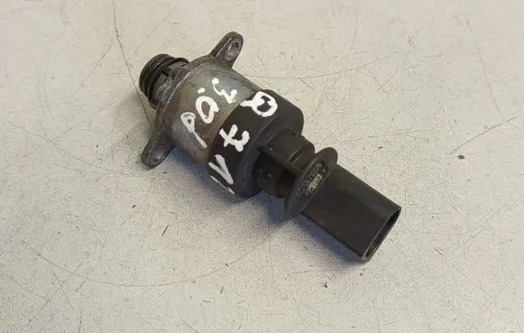 Audi Q7 4L Fuel pressure regulator 1022231748 0928400799