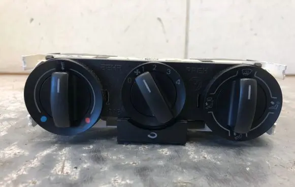 Volkswagen Polo IV 9N3 Climate control unit 6Q0819045AA