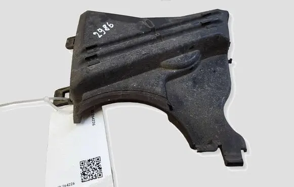 Nissan Juke I F15 Timing belt guard (cover) 8200795012 135614168R