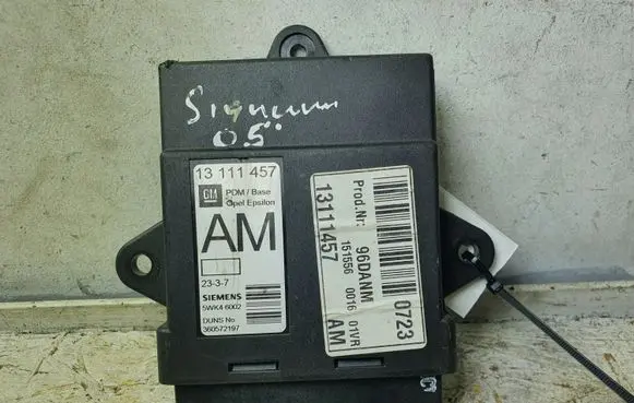 Opel Signum Door control unit/module 13111457 5WK46002
