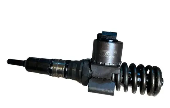 Audi A4 S4 B7 8E 8H Fuel injector 03G130073G 0414720404 0414720454