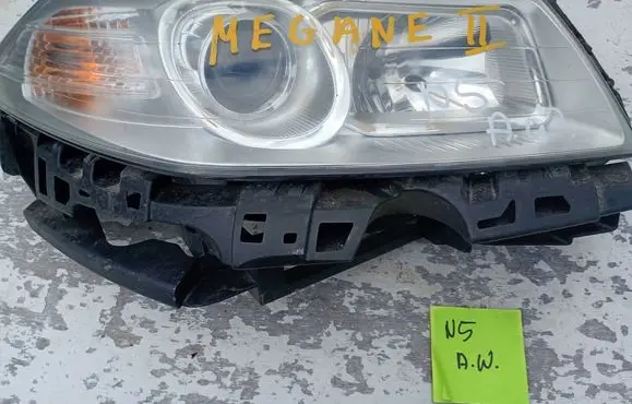 Renault Megane II Headlight/headlamp 1212123