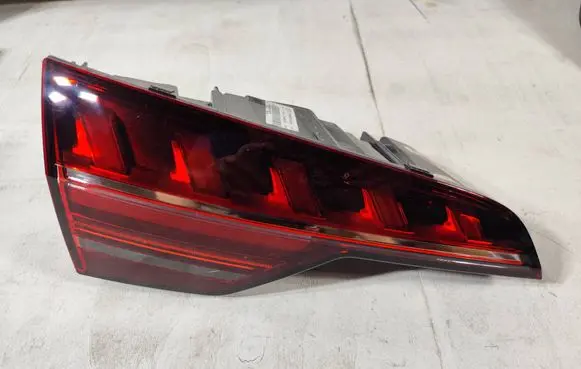 Audi A4 S4 B9 8W Rear/tail lights 8W9945093AA 81840101