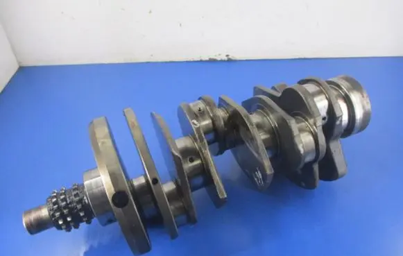 Mercedes-Benz Vito Viano W639 Crankshaft 