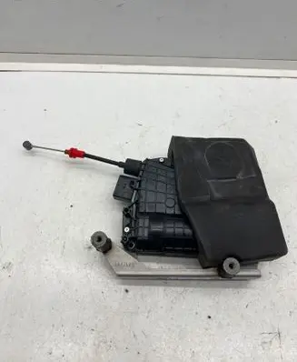 Mercedes-Benz V Class W447 Sliding door lock A4477600110 18W06Q6