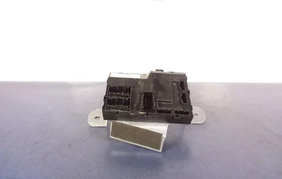 Ford Courier Comfort/convenience module DN1T-15K600-EG