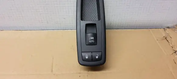 Jeep Grand Cherokee Electric window control switch 68030822AC 10011146 10049628