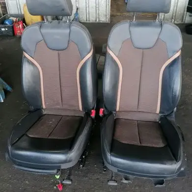 Audi Q2 - Seat set 115KM