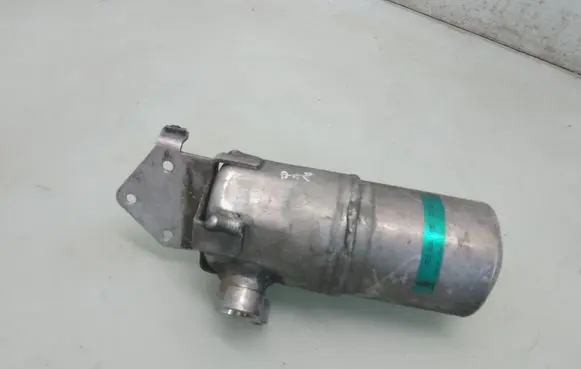Audi A8 S8 D3 4E Air conditioning (A/C) air dryer 4E0820189L