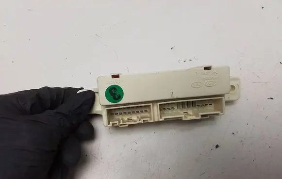 Door central lock control unit/module