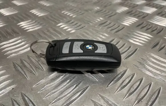 BMW 5 F10 F11 Ignition key/card 
