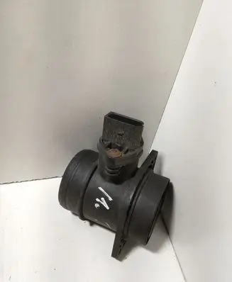 Volkswagen Touran I Mass air flow meter 038906461B 0281002531