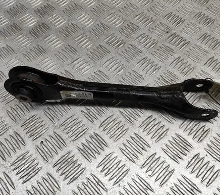 Tesla Model 3 Rear upper control arm/wishbone 104442700C