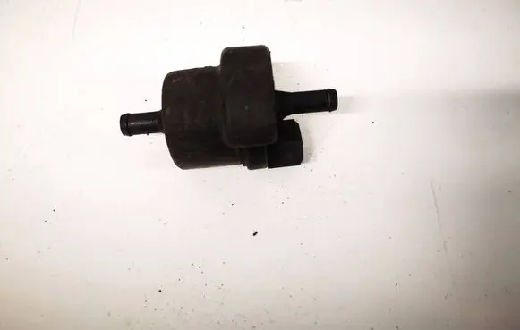 Volkswagen PASSAT B5.5 Valve vacuum 058133459