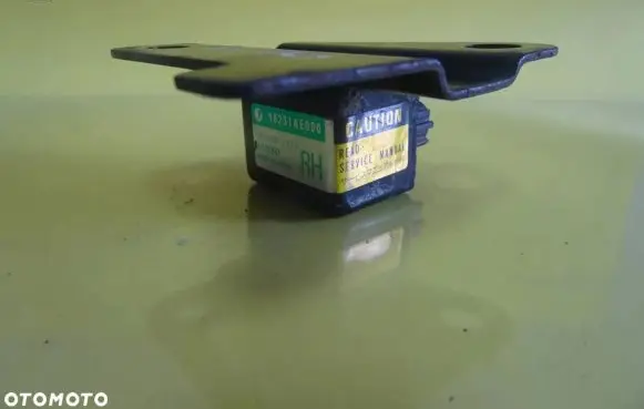 Subaru Legacy Airbag deployment crash/impact sensor 98231AE000 187600-3470 1876003470