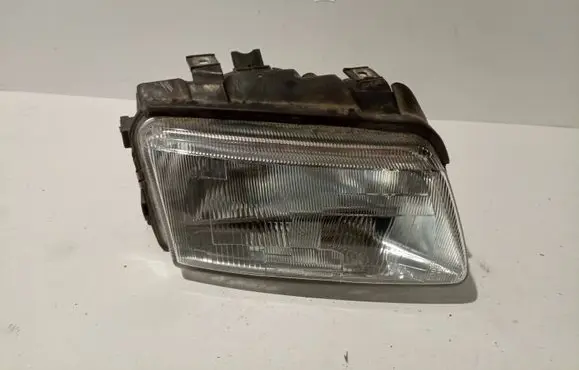 Audi A4 S4 B5 8D Headlight/headlamp 205109