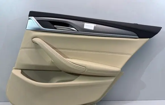 BMW 5 G30 G31 G38 Rear door card panel trim 