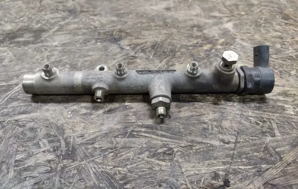 Audi A6 S6 C5 4B Fuel main line pipe 059130090