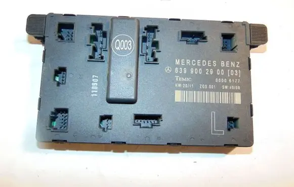 Mercedes-Benz Vito Viano W639 Door control unit/module A6399002900