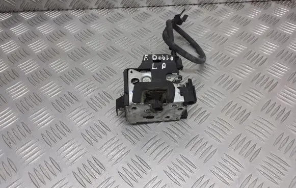 Fiat Doblo Front door lock