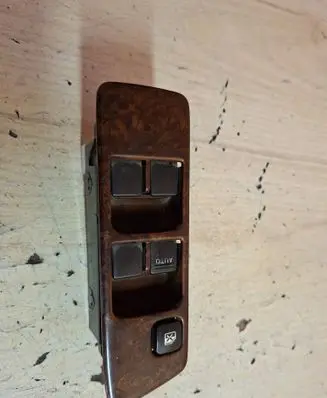 Subaru Forester SF Electric window control switch 