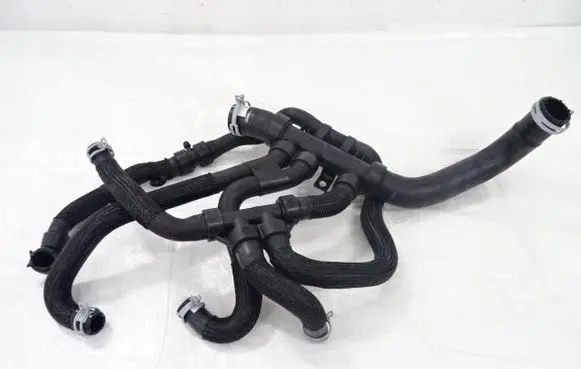Renault Trafic III (X82) Engine coolant pipe/hose 215038518R