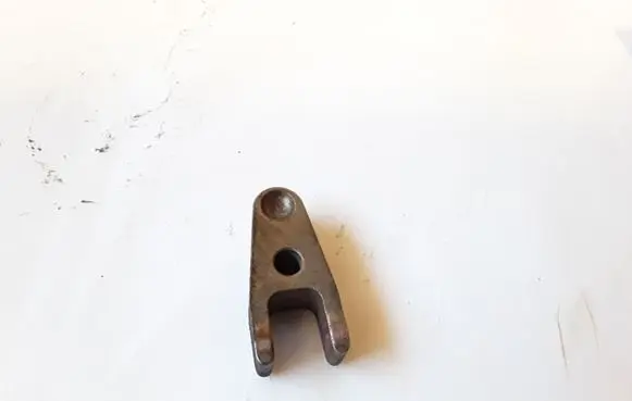 Mercedes-Benz CLS C219 Fuel Injector clamp holder NOCODE