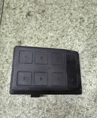 Opel Astra G Fuse box cover 09132702 PA66GF30