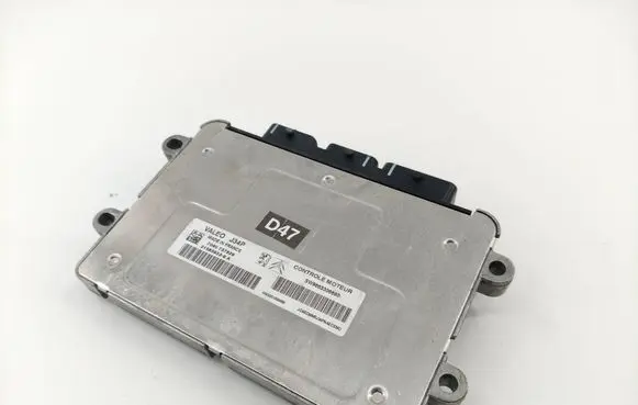 Peugeot 1007 Engine control unit/module 9663306680