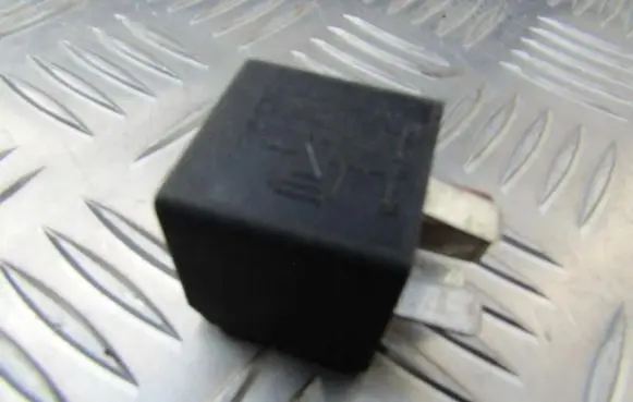 Ford Mondeo Mk III Other relay F0AB14B192AA F0AB-14B192-AA