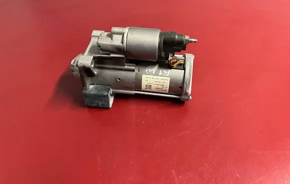 BMW X1 F48 F49 Starter motor 8686185