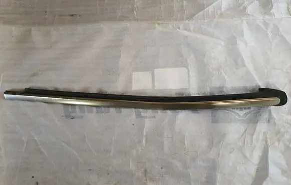 Mercedes-Benz GL X166 Rear side glass trim A1666902180