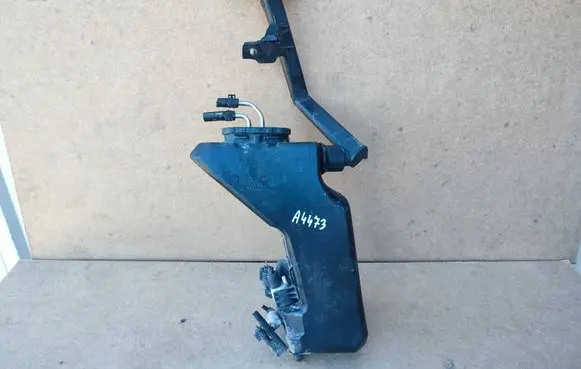 Mercedes-Benz C W205 Windshield washer fluid reservoir/tank A2058600360